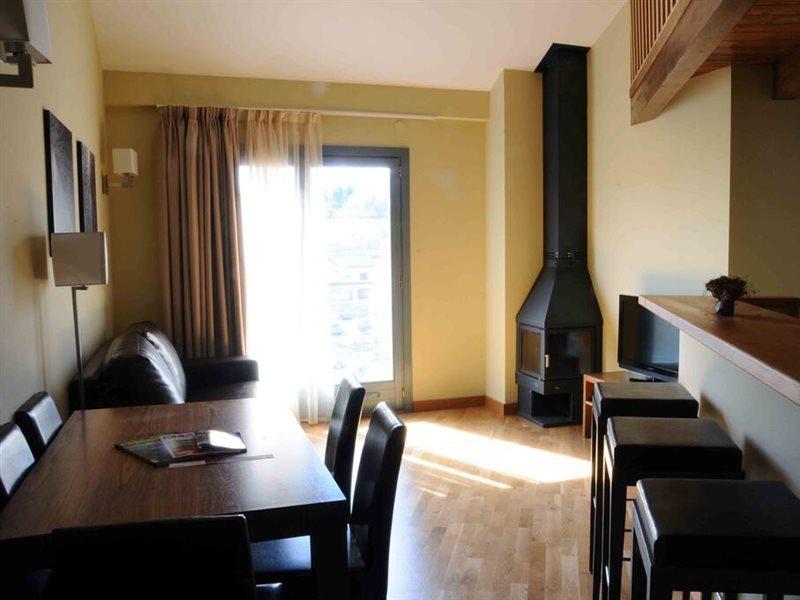 Appartements & Spa Cerdanya Bourg-Madame Exterior photo