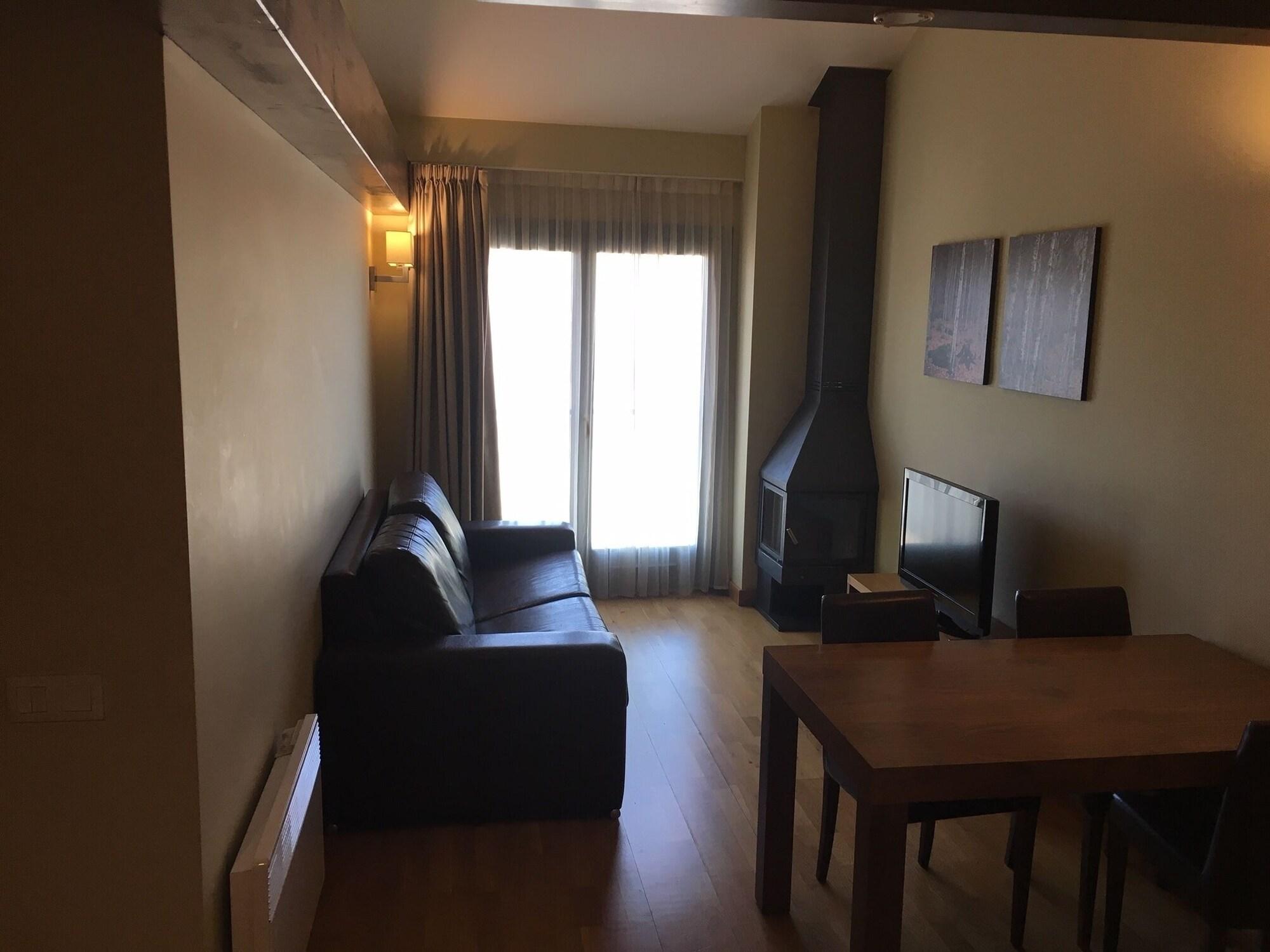 Appartements & Spa Cerdanya Bourg-Madame Exterior photo